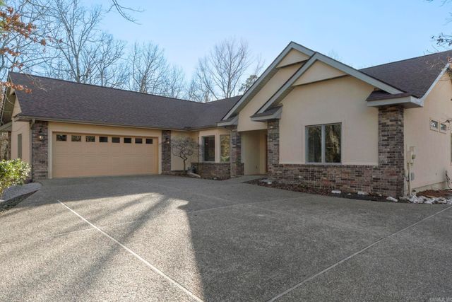 15 Temerario Place, Hot Springs Village, AR 71909