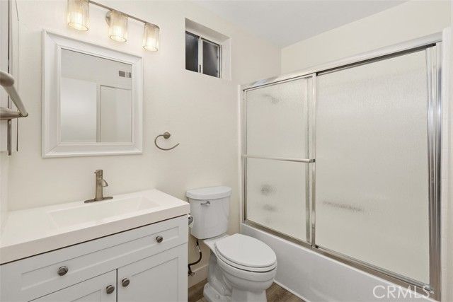 2576 Avenida Del Vista 204, Corona, CA 92882