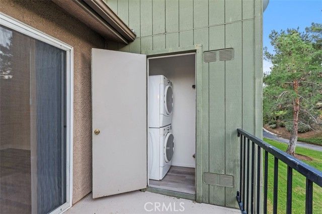 2576 Avenida Del Vista 204, Corona, CA 92882