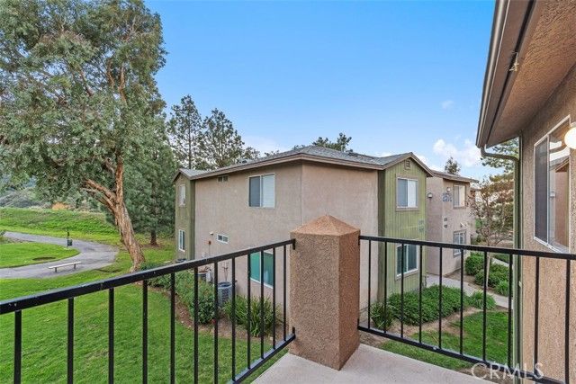 2576 Avenida Del Vista 204, Corona, CA 92882