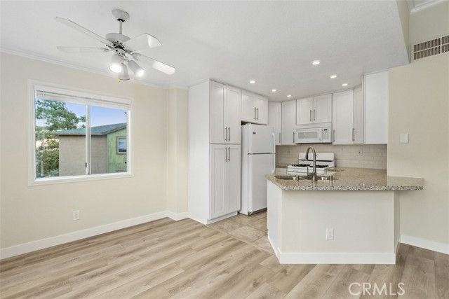 2576 Avenida Del Vista 204, Corona, CA 92882