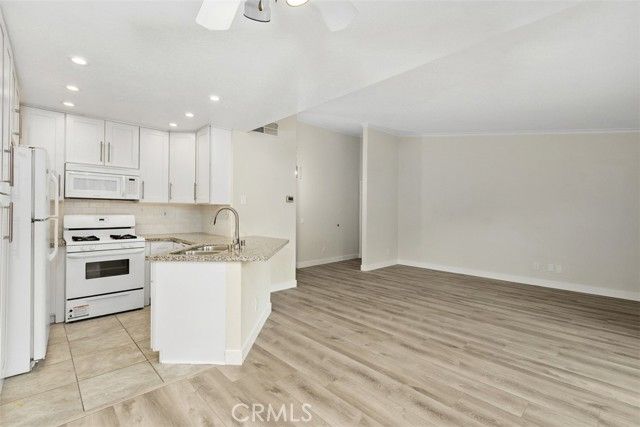 2576 Avenida Del Vista 204, Corona, CA 92882