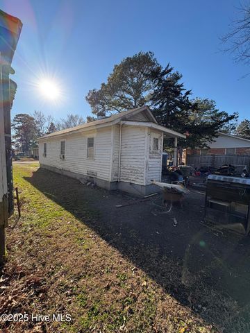 216 Crawford Street, Bethel, NC 27812