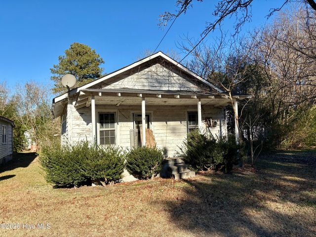 216 Crawford Street, Bethel, NC 27812