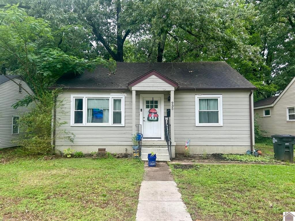 935 N 25th Street, Paducah, KY 42001