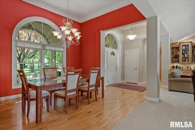5635 Wagon Ford Road, Chatham, IL 62629