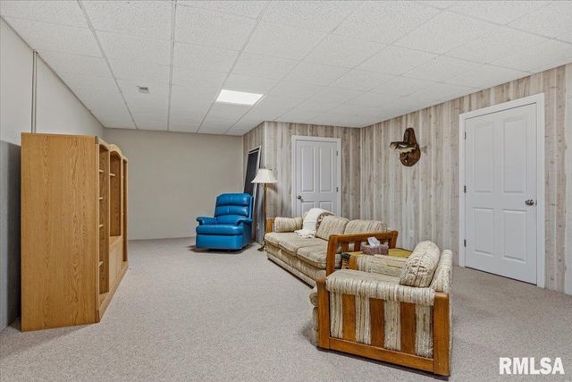 5635 Wagon Ford Road, Chatham, IL 62629