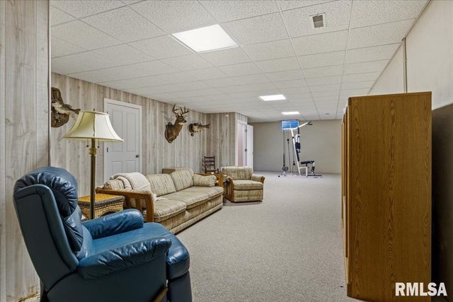 5635 Wagon Ford Road, Chatham, IL 62629
