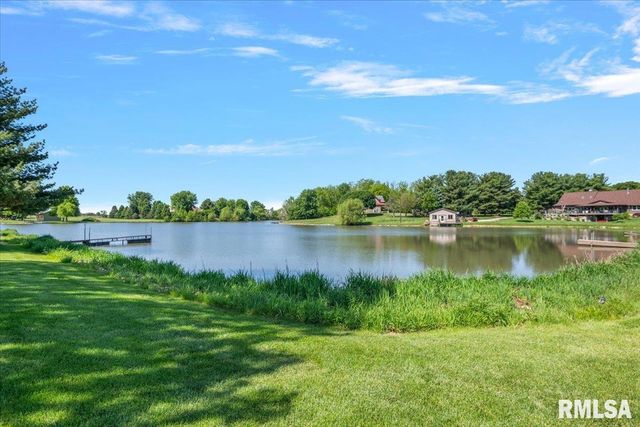 5635 Wagon Ford Road, Chatham, IL 62629
