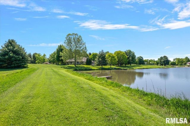 5635 Wagon Ford Road, Chatham, IL 62629