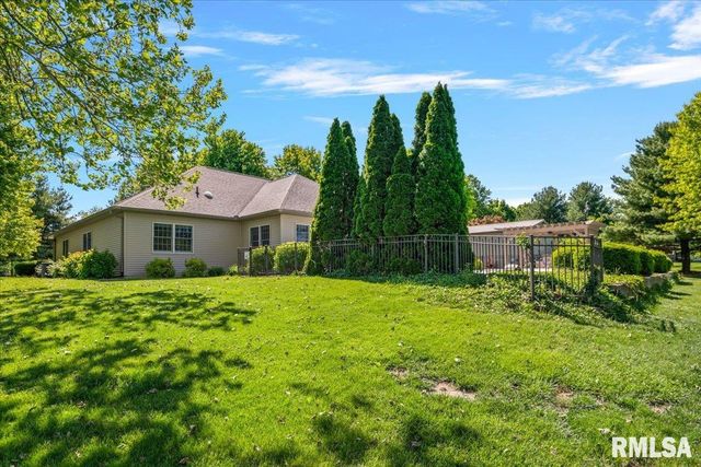 5635 Wagon Ford Road, Chatham, IL 62629