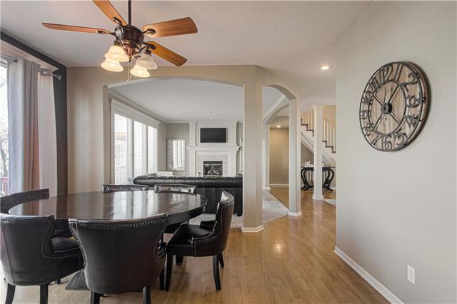 304 NE Hidden Valley Way, Lee's Summit, MO 64064