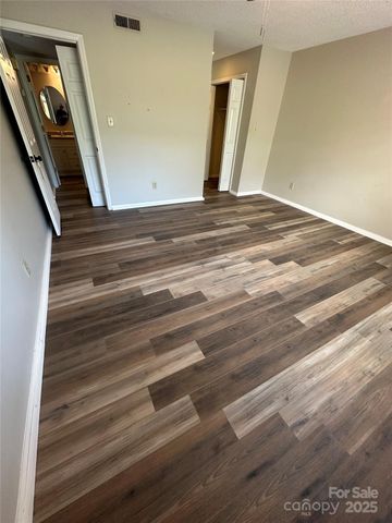 4621 Hamory Drive, Charlotte, NC 28212