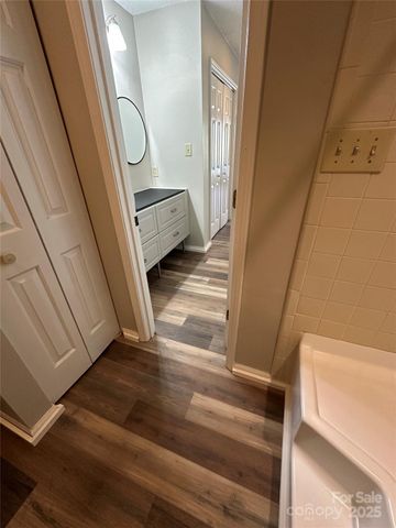 4621 Hamory Drive, Charlotte, NC 28212