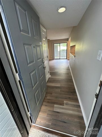 4621 Hamory Drive, Charlotte, NC 28212