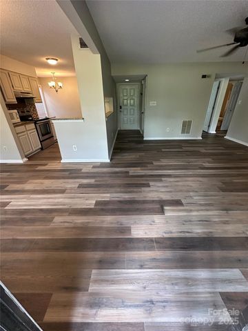 4621 Hamory Drive, Charlotte, NC 28212