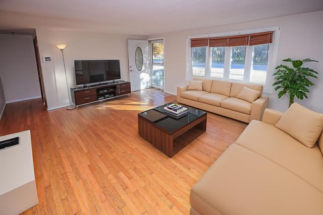 1117 Anderson Avenue, Joliet, IL 60433