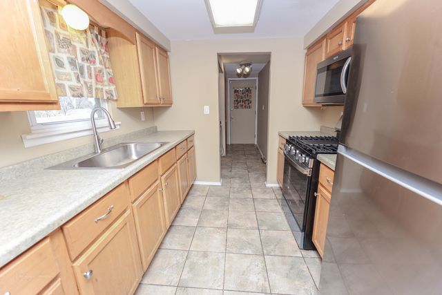 1117 Anderson Avenue, Joliet, IL 60433