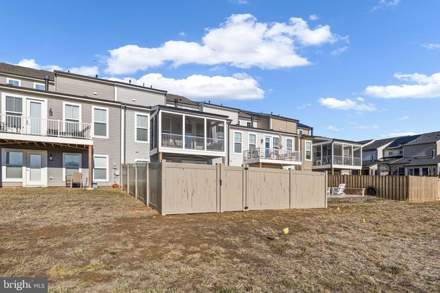 225 SMOKEBUSH DR, Stafford, VA 22554