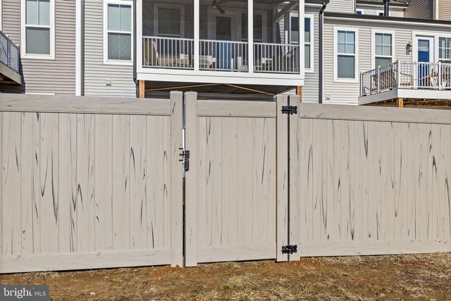 225 SMOKEBUSH DR, Stafford, VA 22554