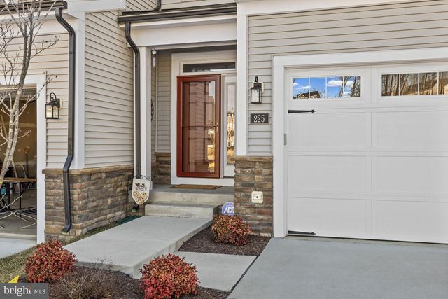 225 SMOKEBUSH DR, Stafford, VA 22554