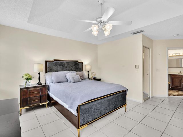 20930 Vía Azalea 5, Boca Raton, FL 33428
