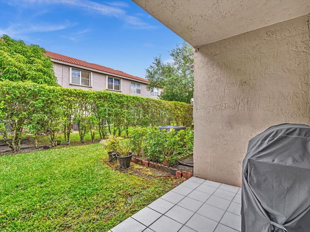 20930 Vía Azalea 5, Boca Raton, FL 33428