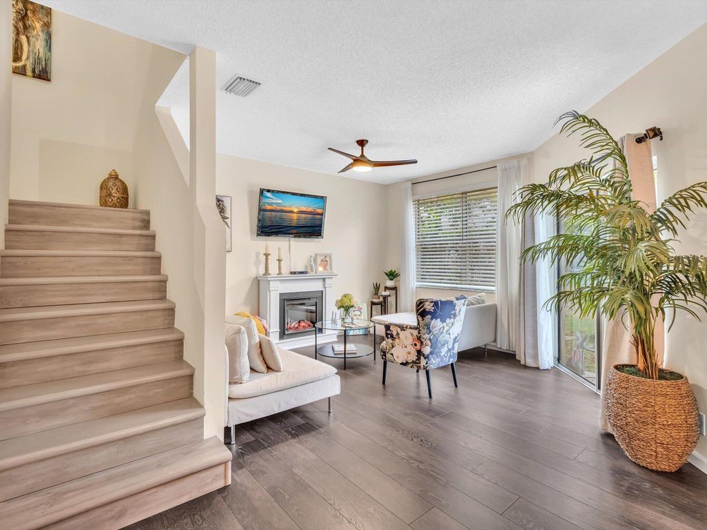 20930 Vía Azalea 5, Boca Raton, FL 33428