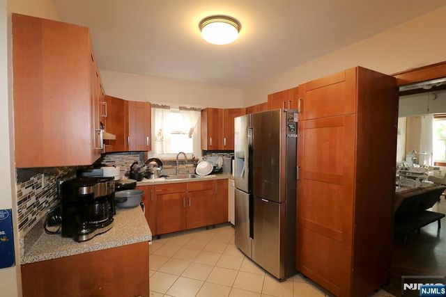 287-289 New York Avenue, Newark, NJ 07105