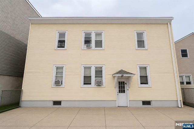 287-289 New York Avenue, Newark, NJ 07105