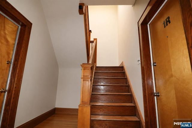 287-289 New York Avenue, Newark, NJ 07105