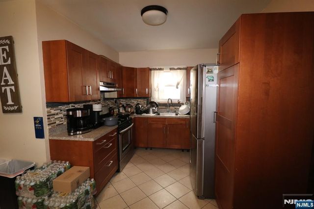 287-289 New York Avenue, Newark, NJ 07105
