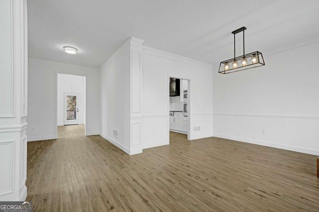 9035 Sandorn Drive, Roswell, GA 30075