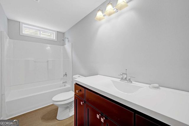 9035 Sandorn Drive, Roswell, GA 30075