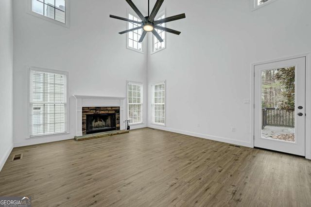 9035 Sandorn Drive, Roswell, GA 30075