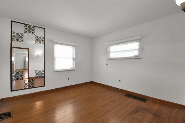 2365 Koebel Road, Columbus, OH 43207