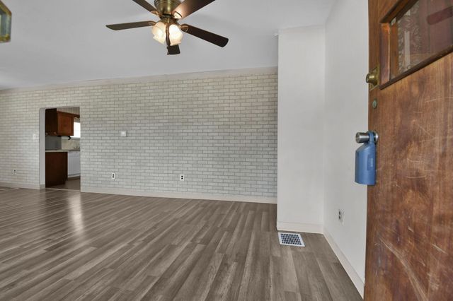 2365 Koebel Road, Columbus, OH 43207