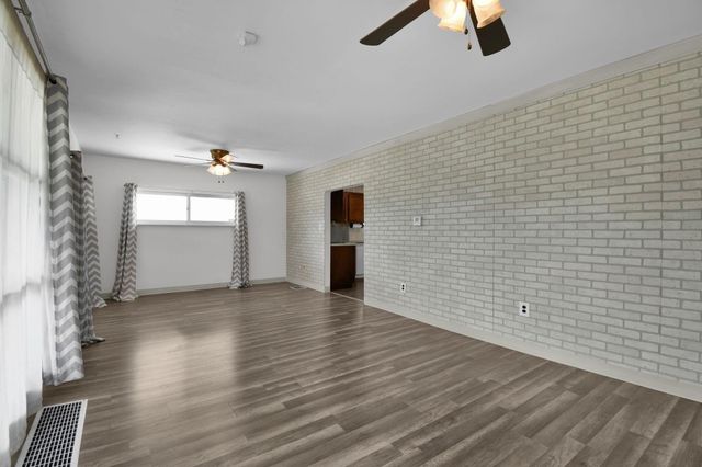 2365 Koebel Road, Columbus, OH 43207