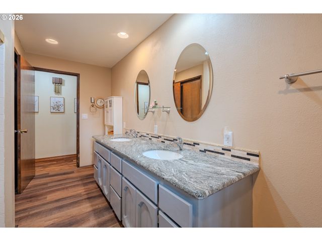 12509 Ne 13TH Ave, Vancouver, WA 98685