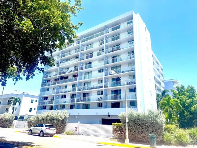 1045 10th St 206, Miami Beach, FL 33139