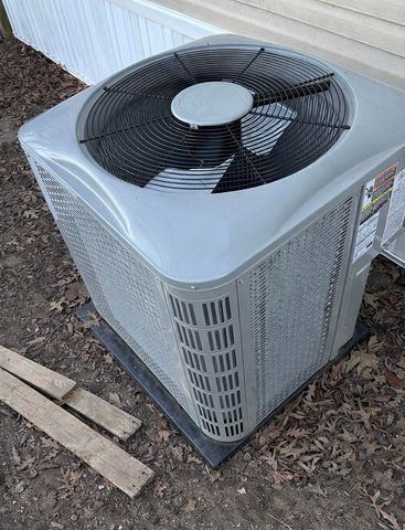 1505 OAK HILL RD, Bolivar, TN 38008