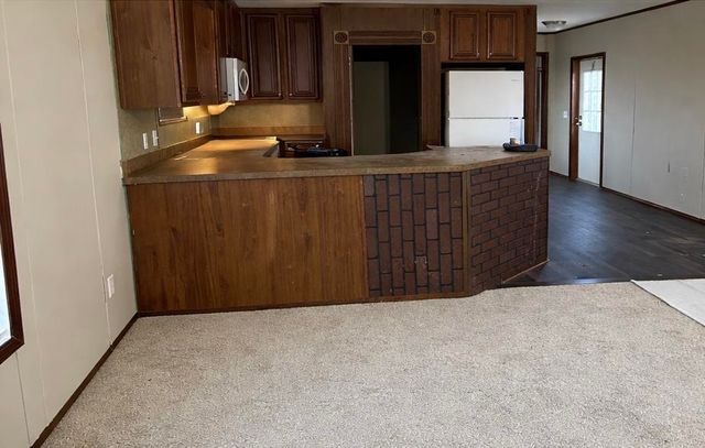 1505 OAK HILL RD, Bolivar, TN 38008