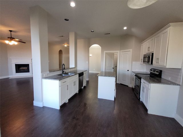 11607 Michele Drive, Greenville, TX 75402