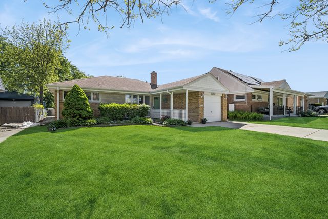 7727 N Oconto Avenue, Niles, IL 60714