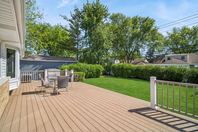 7727 N Oconto Avenue, Niles, IL 60714