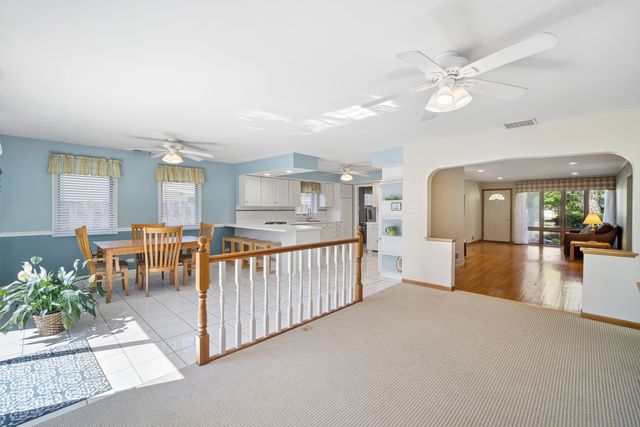 7727 N Oconto Avenue, Niles, IL 60714