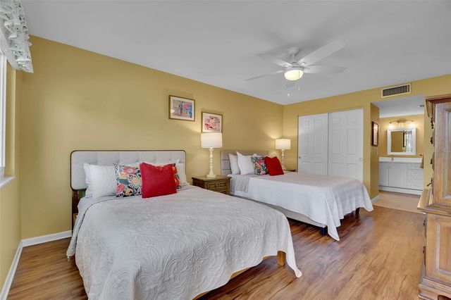 4644 LONGWATER 97, Sarasota, FL 34235