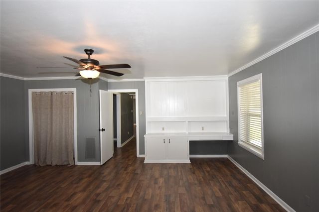 115 Neal Road, Wharton, TX 77488