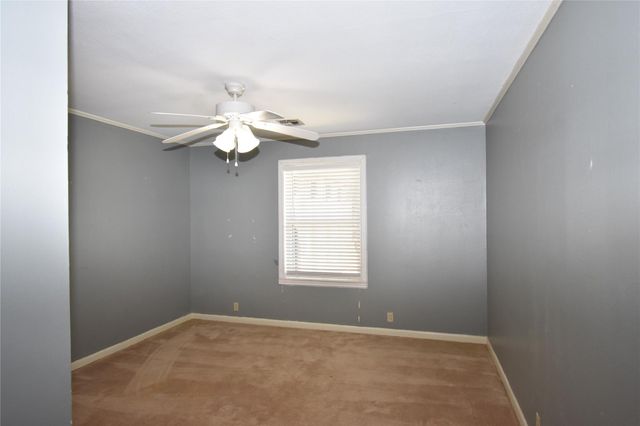 115 Neal Road, Wharton, TX 77488