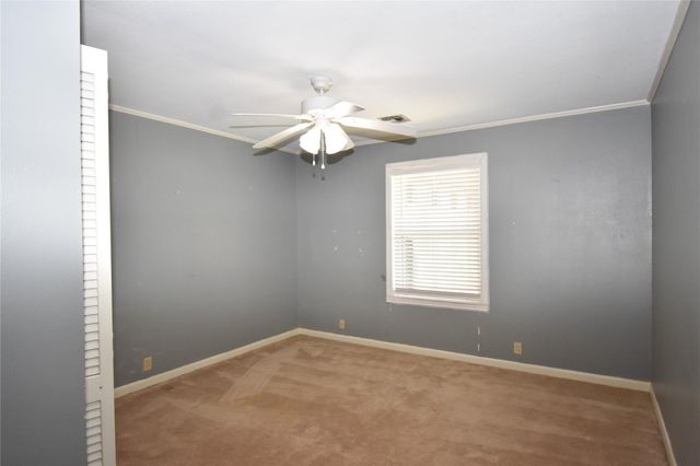 115 Neal Road, Wharton, TX 77488